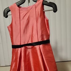 Girls dress 8/9
